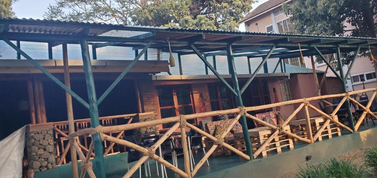 Kizumba House Hostel Arusha Ngoại thất bức ảnh