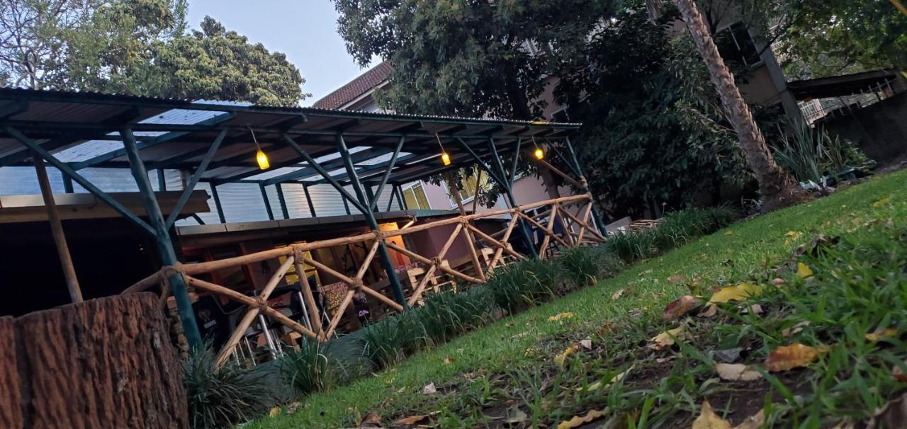 Kizumba House Hostel Arusha Ngoại thất bức ảnh